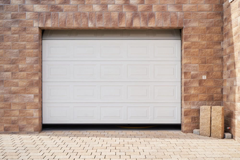 Las mejores ideas para elegir una puerta automática para un edificio o garaje